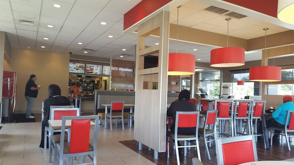 Burger King | restaurant | 2601 E Hillsborough Ave, Tampa, FL 33610, USA | 8132386707 OR +1 813-238-6707