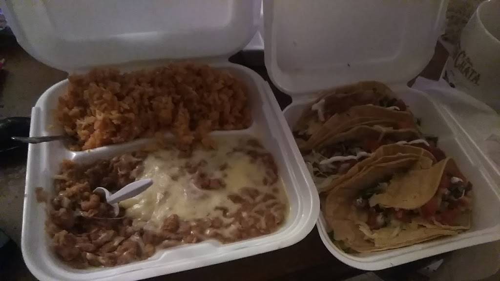 Mr. Señors | meal takeaway | 2335 N Murray Ave, Milwaukee, WI 53202, USA | 4145508226 OR +1 414-550-8226