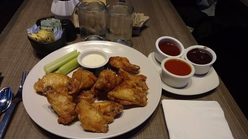 American Craft Kitchen & Bar | restaurant | 151 E Wacker Dr, Chicago, IL 60601, USA | 31256512344496 OR +1 312-565-1234 ext. 4496