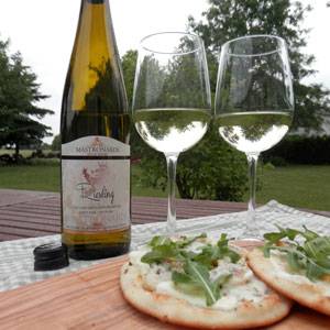 ECWB - Essex County Wineries & Breweries | restaurant | 71 Division St N, Kingsville, ON N9Y 1E1, Canada | 5198188159 OR +1 519-818-8159