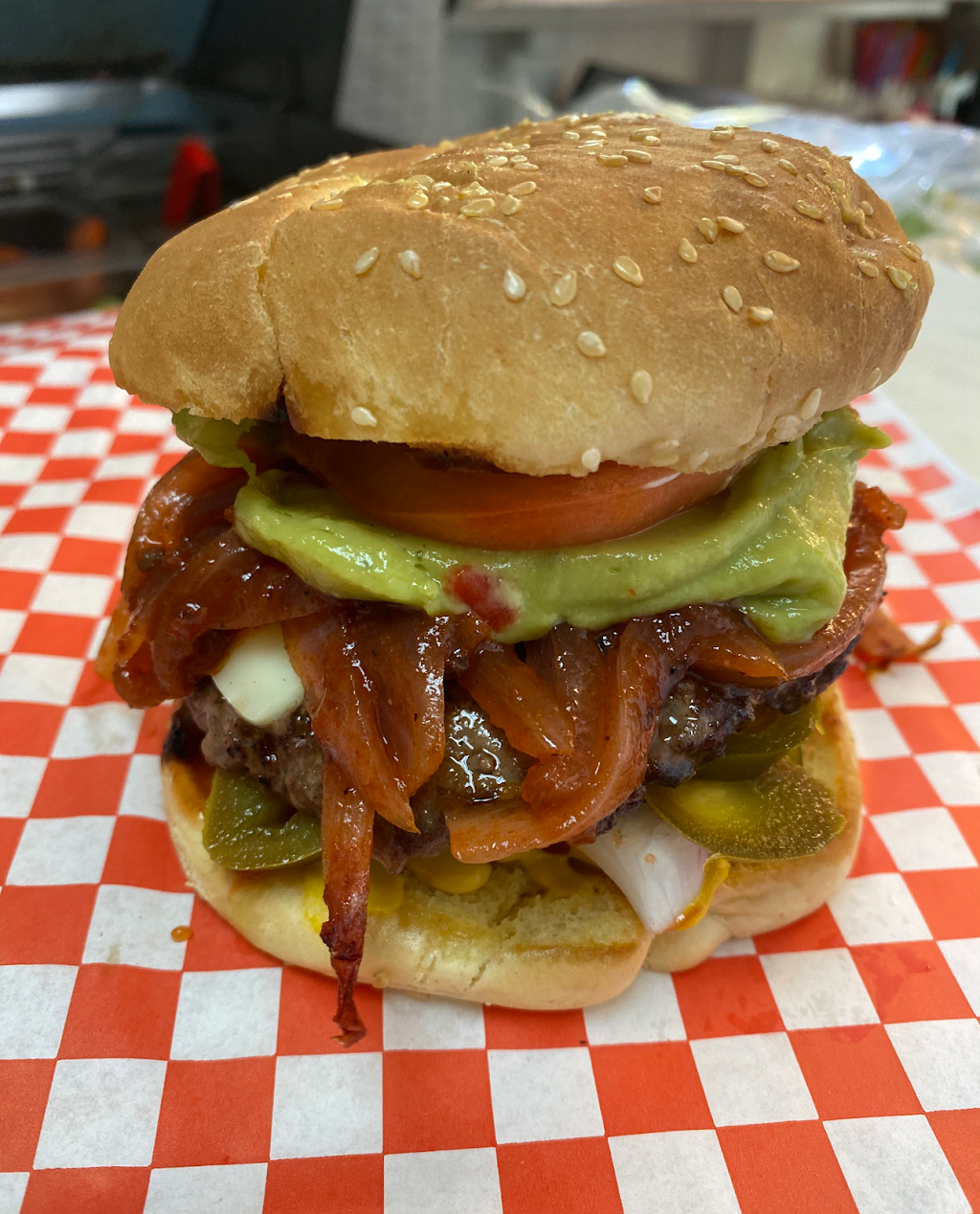 Downtown Burgers South Park meadows | restaurant | 9500 S IH 35 Frontage Rd, Austin, TX 78748, USA | 5128083887 OR +1 512-808-3887