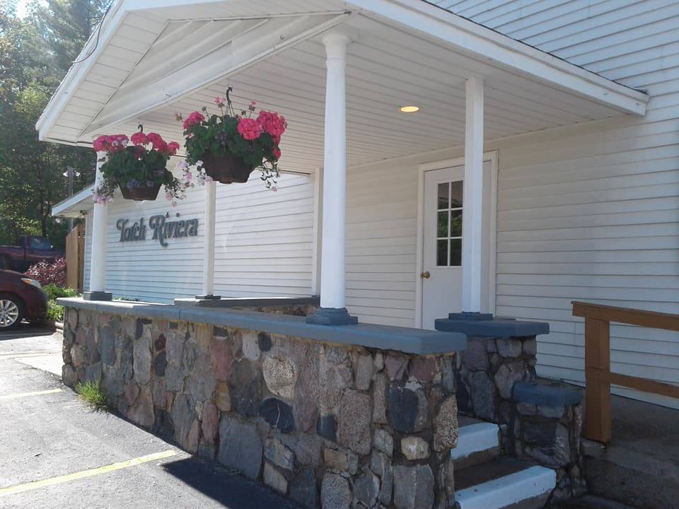 Torch Riviera | restaurant | 12899 Cherry Ave, Rapid City, MI 49676, USA | 2313224100 OR +1 231-322-4100