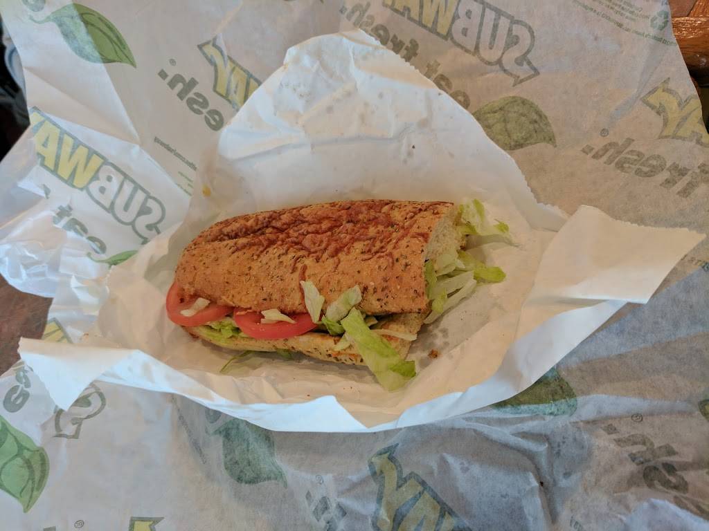 Subway Restaurants | restaurant | 11211 New Hampshire Ave, Silver Spring, MD 20904, USA | 3016818512 OR +1 301-681-8512
