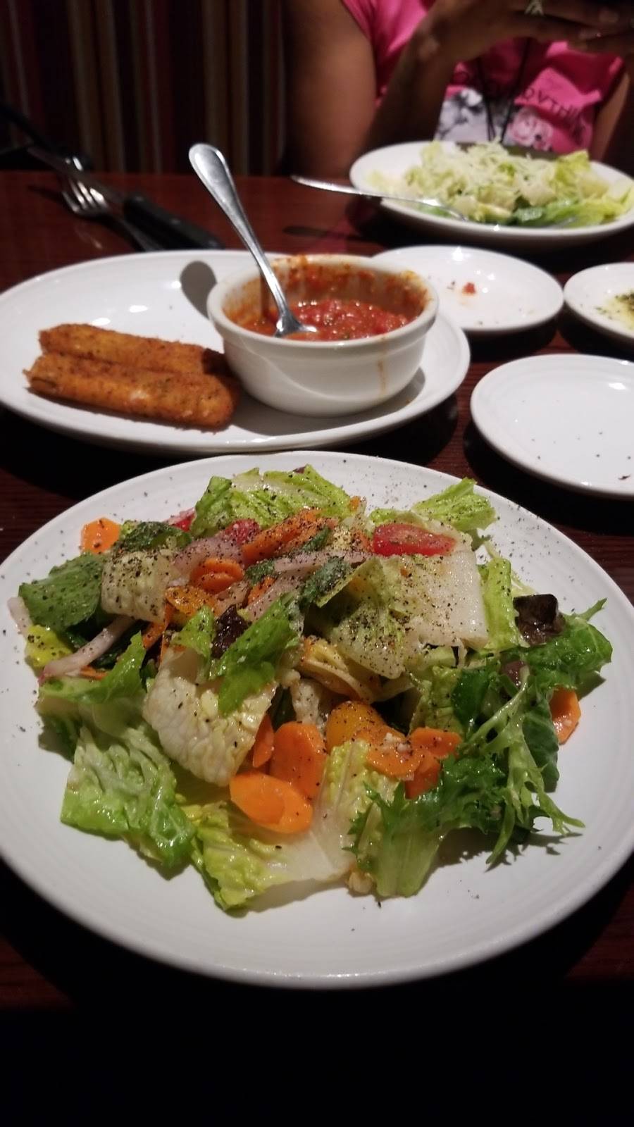 Carrabbas Italian Grill | restaurant | 2335 Hwy 6, Sugar Land, TX 77478, USA | 2819804433 OR +1 281-980-4433