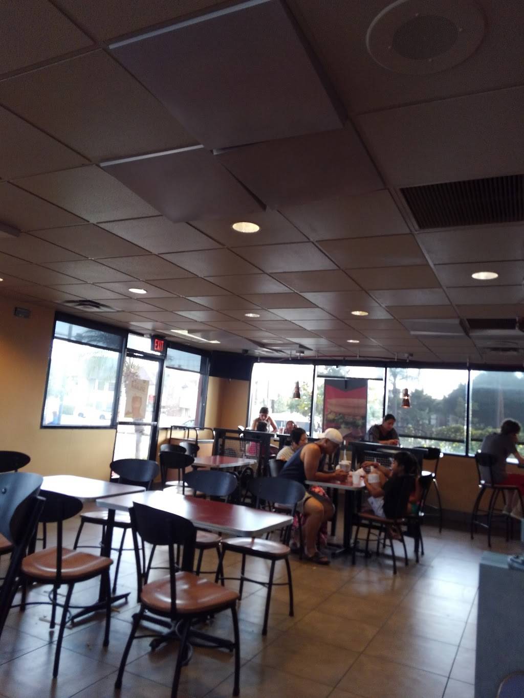 Jack in the Box | restaurant | 4625 W Coast Hwy, Newport Beach, CA 92663, USA | 9496501763 OR +1 949-650-1763