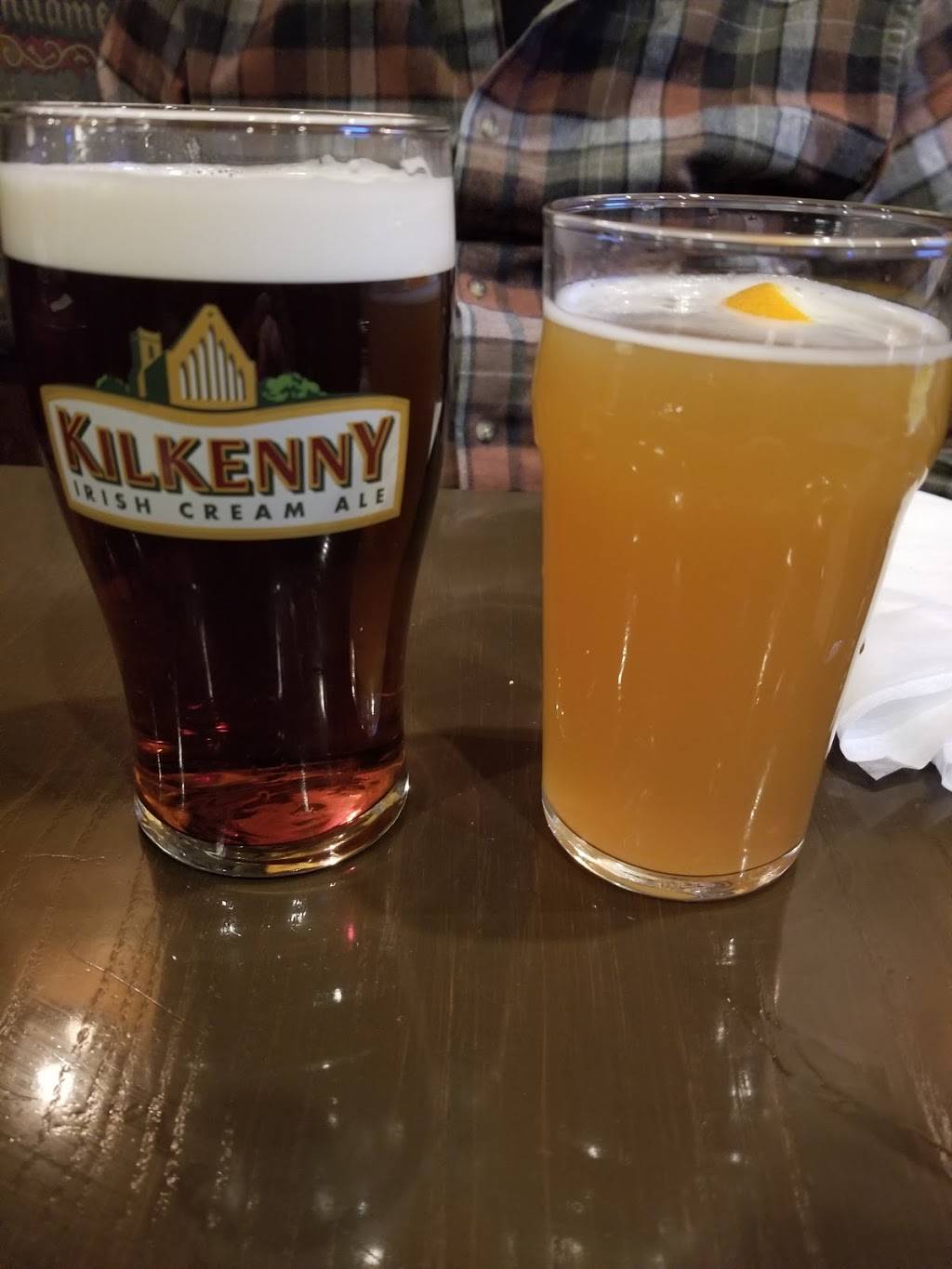 Vaughans Public House | restaurant | 59 Pratt St, Hartford, CT 06103, USA | 8608821560 OR +1 860-882-1560