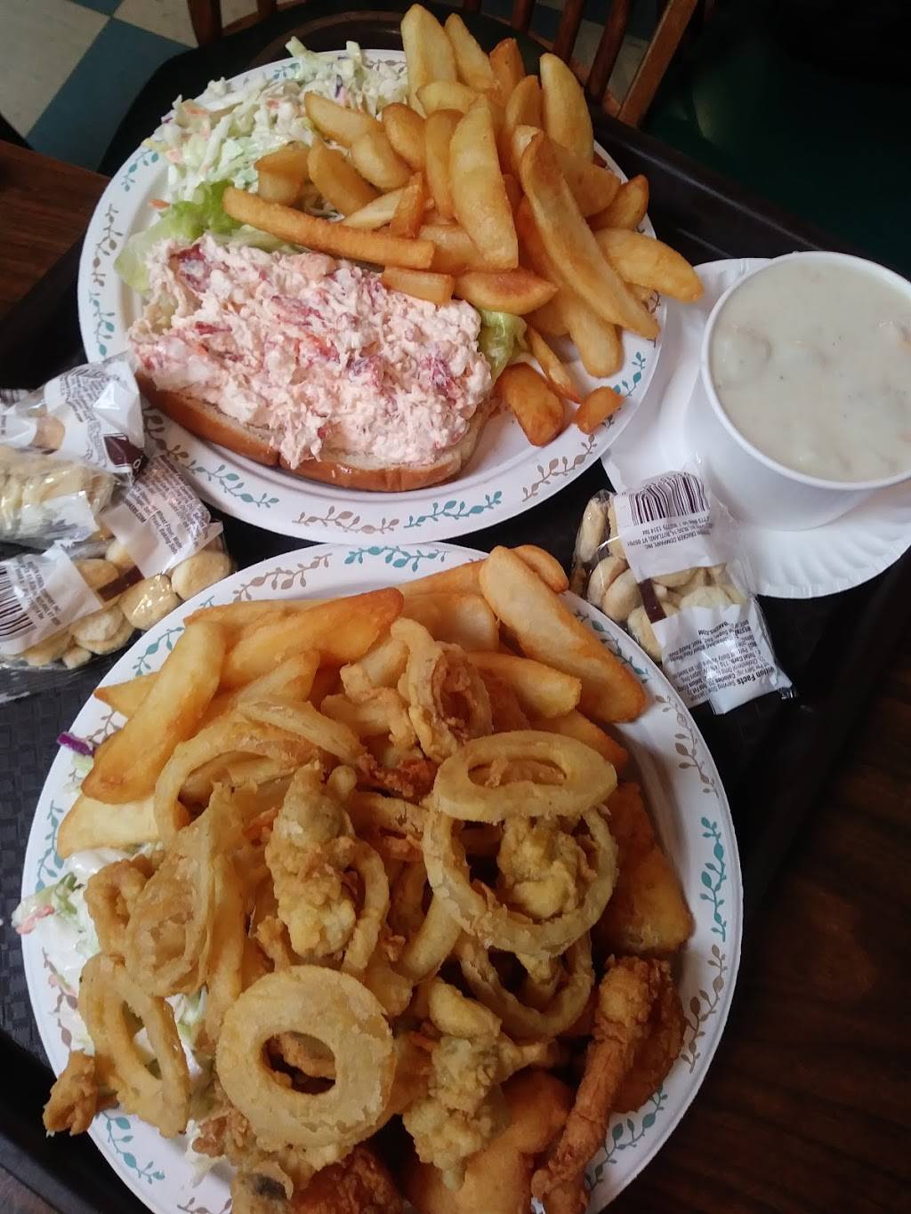 New England Seafoods | restaurant | 5615, 225 Merrimack St, Methuen, MA 01844, USA | 9786867494 OR +1 978-686-7494