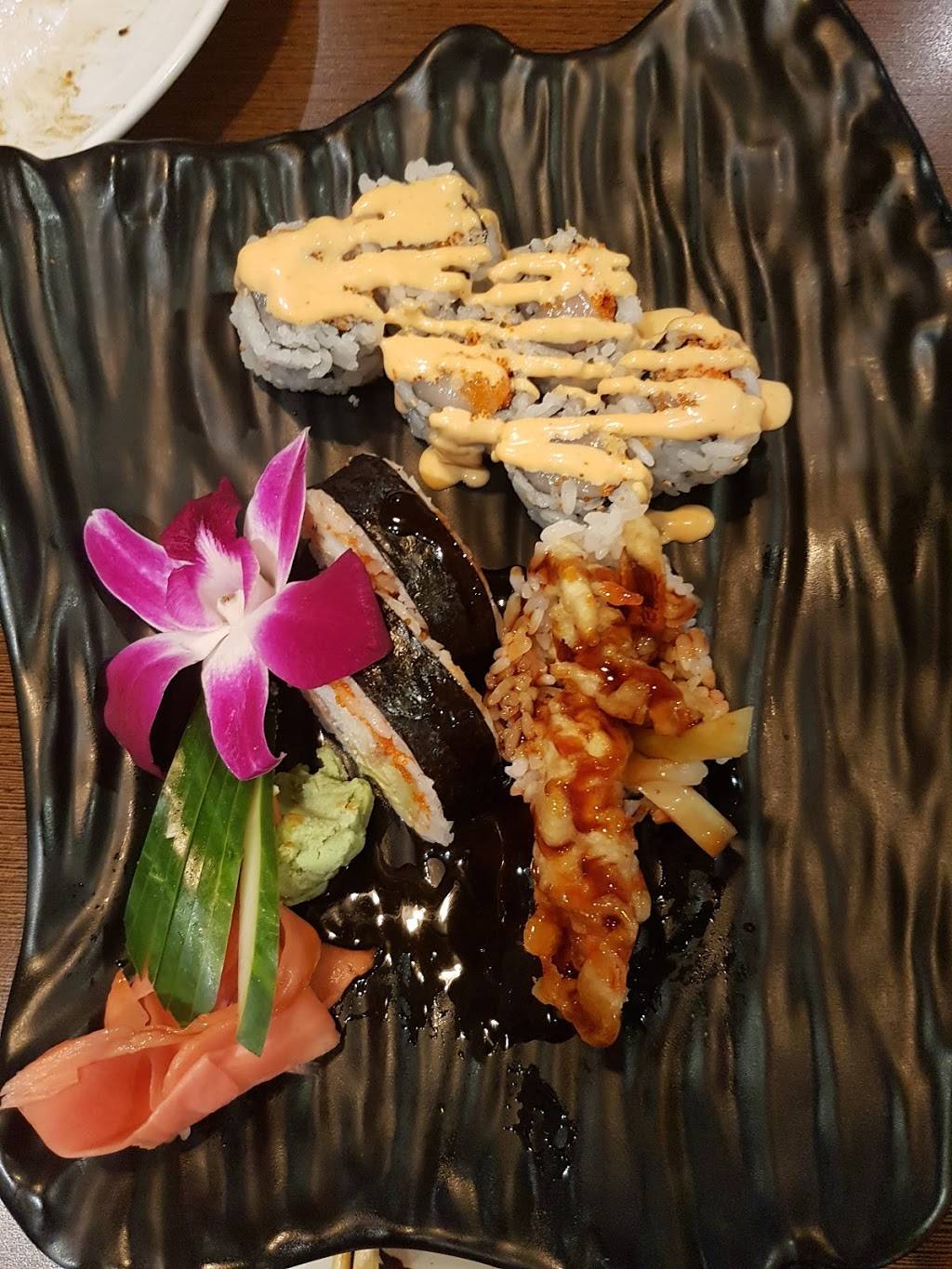 May Island | restaurant | 1669 N Quaker Ln, Alexandria, VA 22302, USA | 7035754455 OR +1 703-575-4455