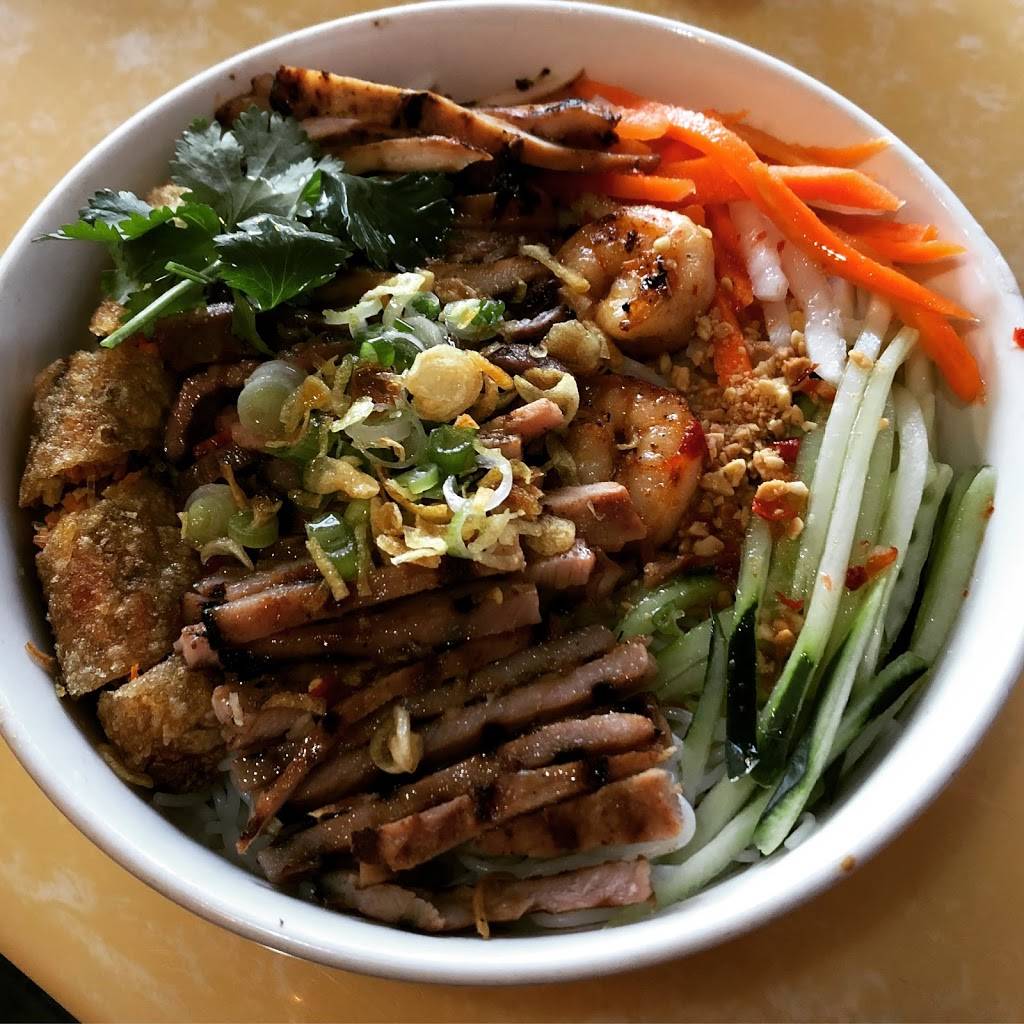 Pho & Grill | restaurant | 3357 Cinema Point, Colorado Springs, CO 80922, USA | 7195971541 OR +1 719-597-1541