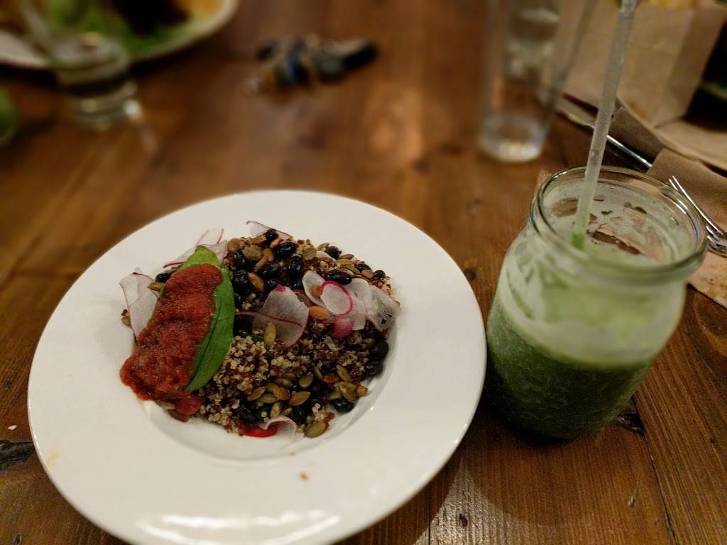 Green Acre Campus Pointe | restaurant | 10300 Campus Point Dr, San Diego, CA 92121, USA | 8584509907 OR +1 858-450-9907