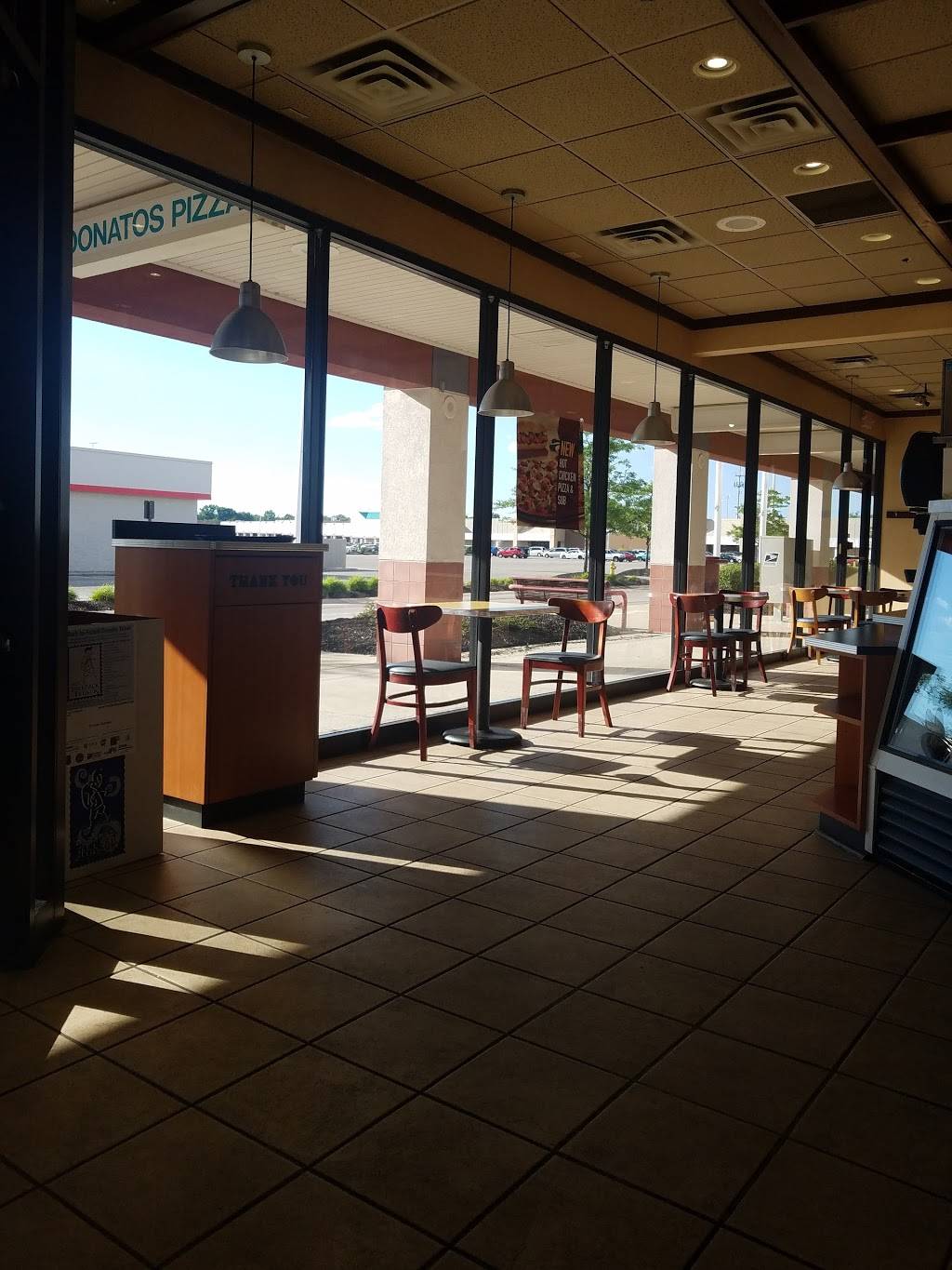 Donatos Pizza | restaurant | 5620 Crawfordsville Road Suite AA, Indianapolis, IN 46224, USA | 3174872880 OR +1 317-487-2880