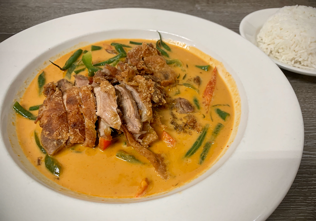 BARN NA THAI | restaurant | 6402 Fresh Pond Rd, Queens, NY 11385, USA | 9293878065 OR +1 929-387-8065