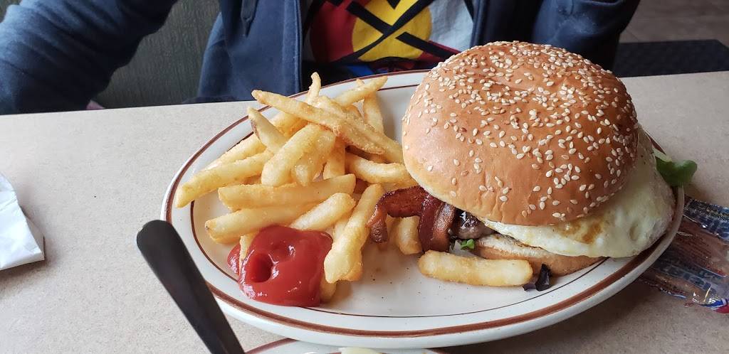 Lulus Diner | restaurant | 608 S 9th St, Springfield, IL 62703, USA | 2172102277 OR +1 217-210-2277