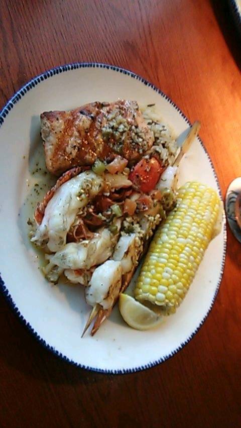 Red Lobster | restaurant | 18446 I-45, Shenandoah, TX 77384, USA | 9362712700 OR +1 936-271-2700