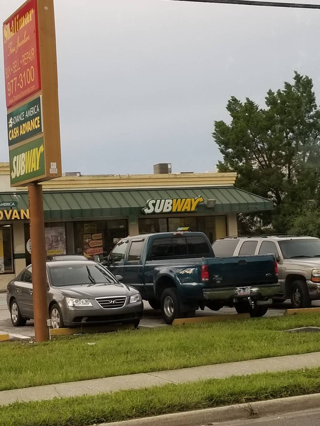 Subway Restaurants | restaurant | 2602 E Fletcher Ave, Tampa, FL 33612, USA | 8139779288 OR +1 813-977-9288