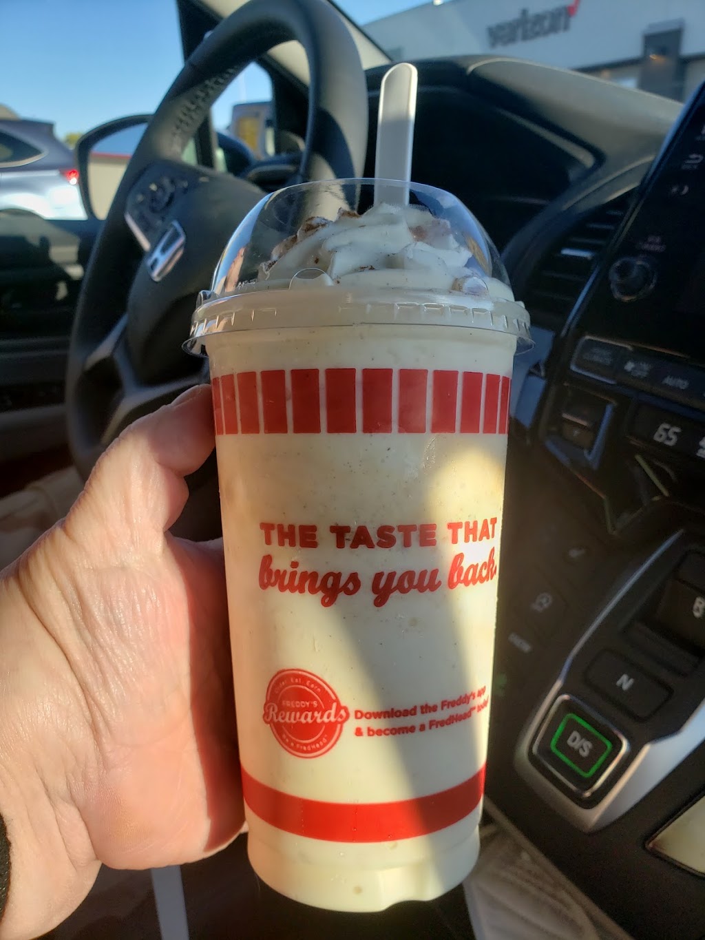 Freddys Frozen Custard & Steakburgers | restaurant | 1408 N Riverside Dr, Española, NM 87532, USA | 5053670010 OR +1 505-367-0010