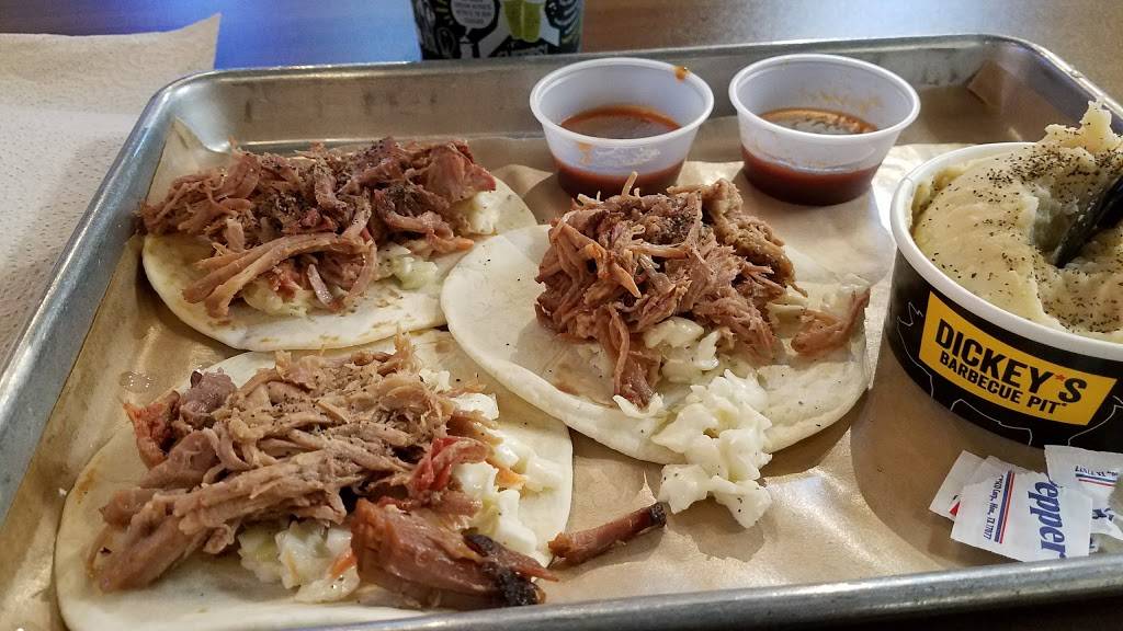 Dickeys Barbecue Pit | restaurant | 13403 Telegraph Rd, Whittier, CA 90605, USA | 5628464332 OR +1 562-846-4332