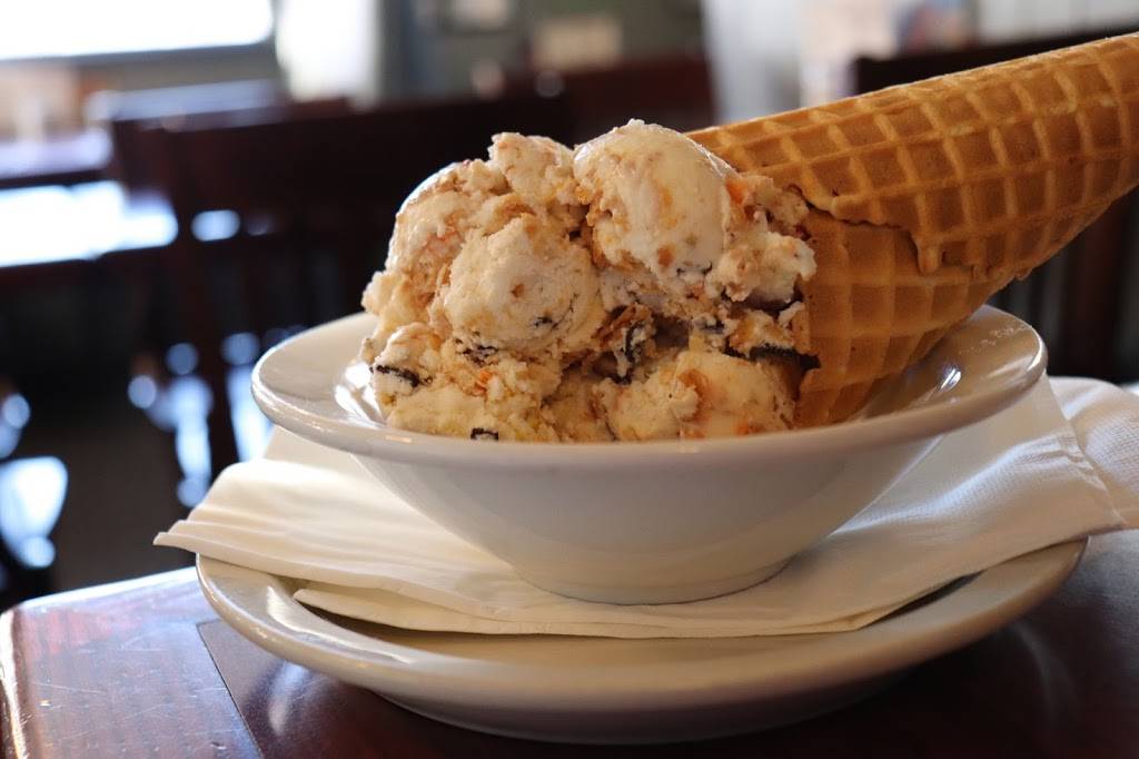 Gormans Restaurant | meal takeaway | 11011 Stillwater Blvd N, Lake Elmo, MN 55042, USA | 6517702476 OR +1 651-770-2476