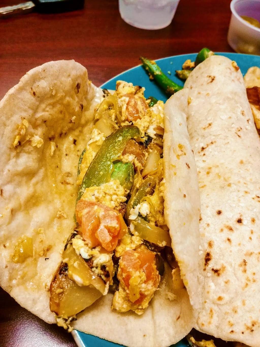 Plano Tortilla & Tamale Factory | restaurant | 1009 18th St, Plano, TX 75074, USA | 9724236980 OR +1 972-423-6980