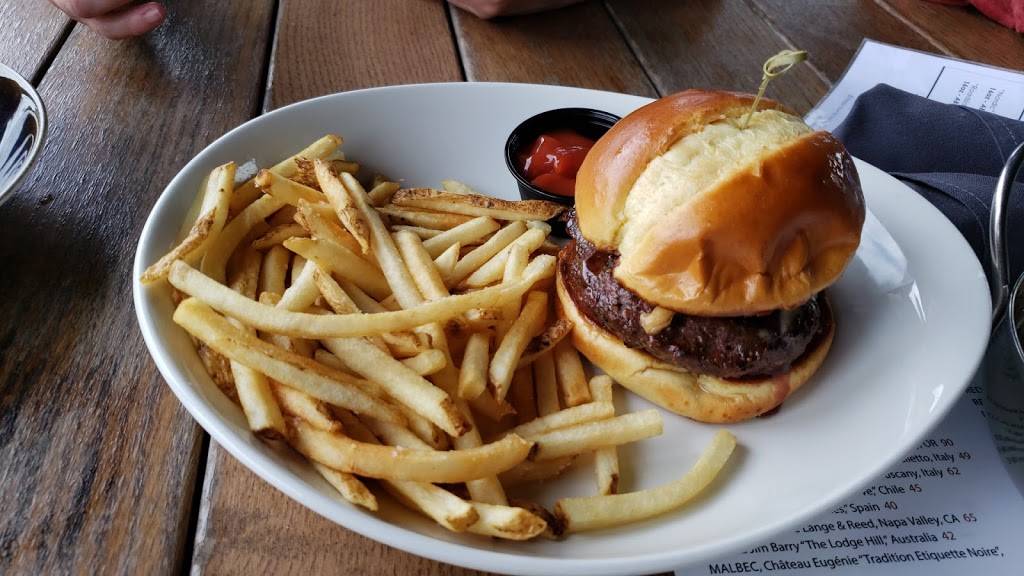 Bricks Kitchen & Pub | restaurant | 10673 Baltimore St NE, Blaine, MN 55449, USA | 7637034109 OR +1 763-703-4109