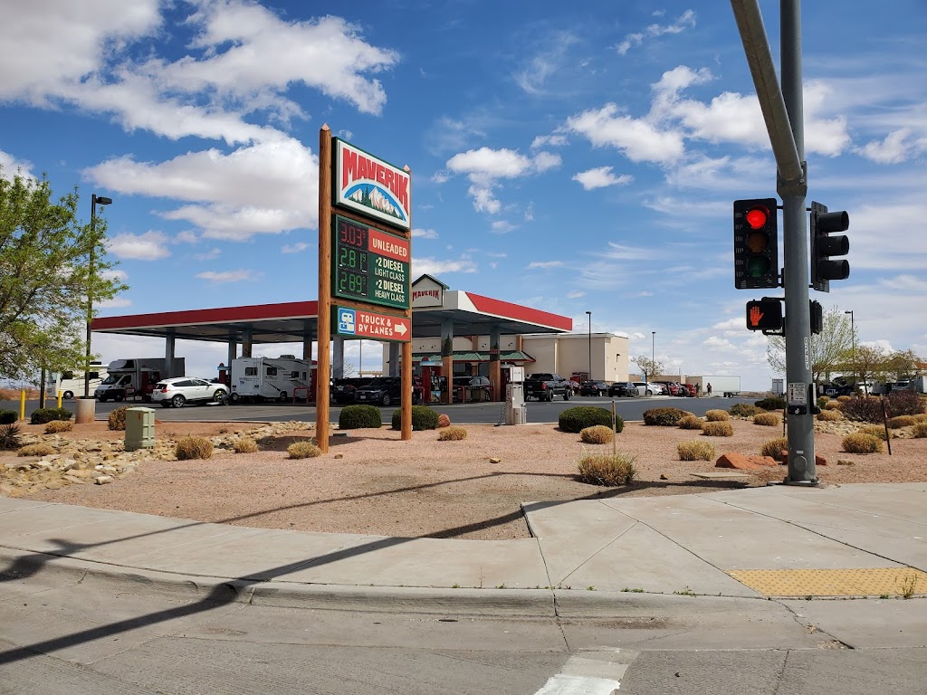 Maverik Adventures First Stop | restaurant | 2110 N Park Dr, Winslow, AZ 86047, USA | 5202391099 OR +1 520-239-1099