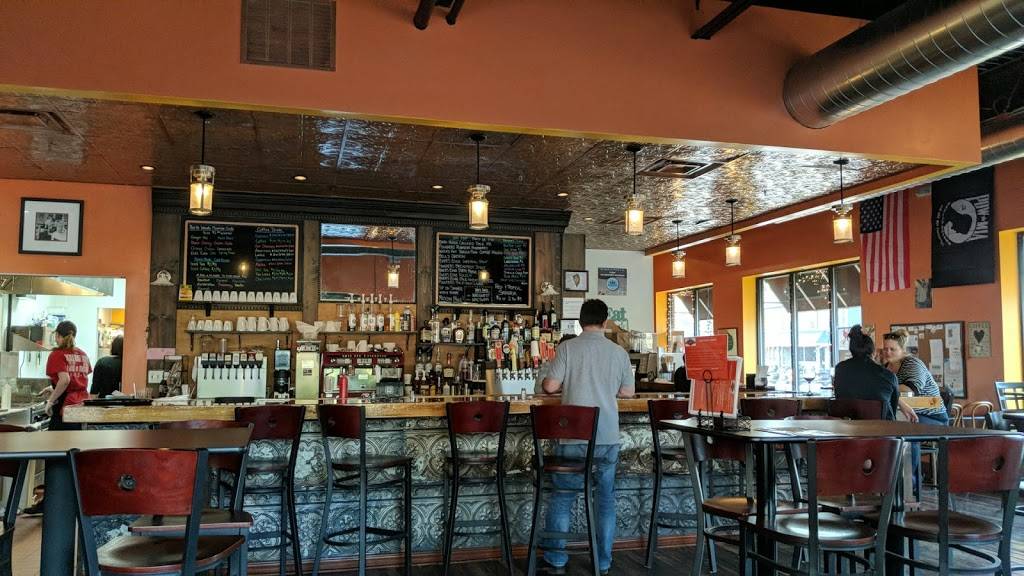 Tuckers Kitchen & Bar | restaurant | 56849 Grand River Ave, New Hudson, MI 48165, USA | 2486173109 OR +1 248-617-3109