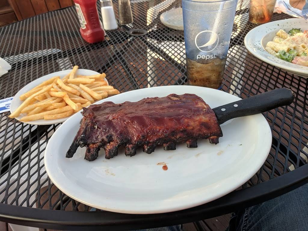 Dockers | restaurant | 33 W Grand Ave, Fox Lake, IL 60020, USA | 8479730033 OR +1 847-973-0033