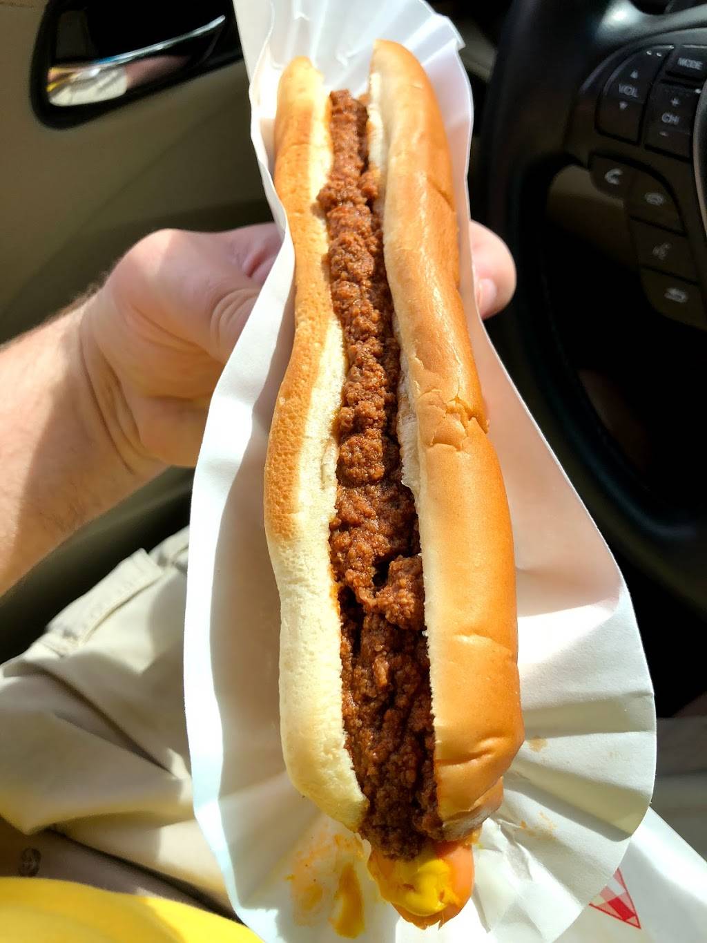 Lynns Drive Inn | restaurant | 3705 Coal Heritage Rd, Bluewell, WV 24701, USA | 3045896279 OR +1 304-589-6279