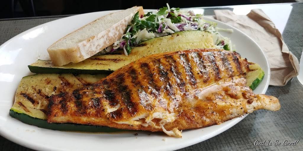 California Fish Grill | restaurant | 24201 Valencia Blvd, Valencia, CA 91355, USA | 6612911518 OR +1 661-291-1518