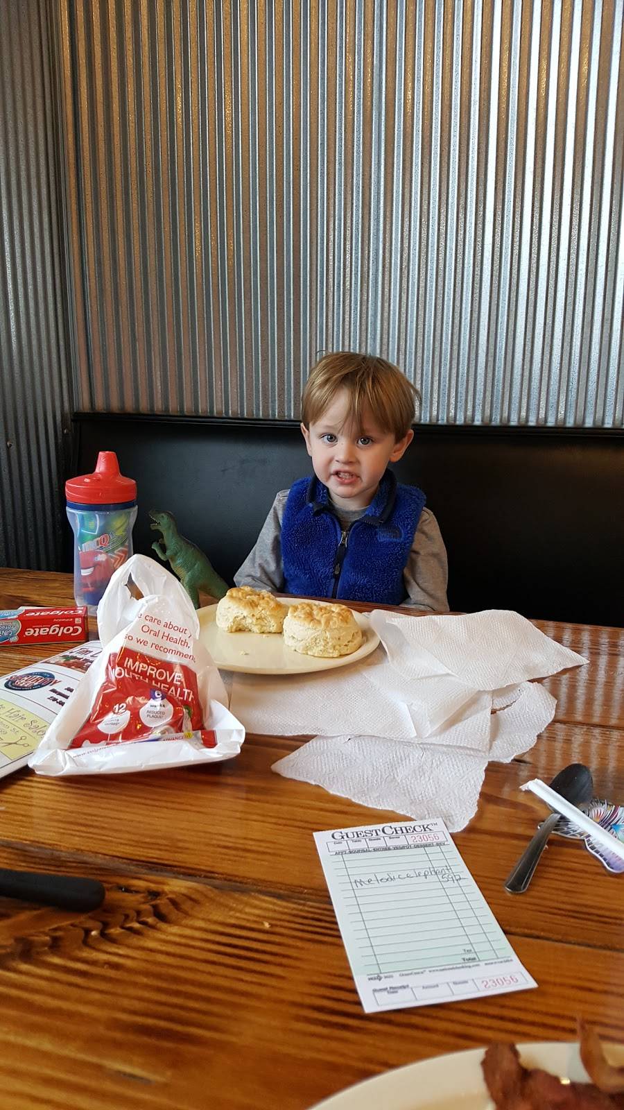 Markos Grill | restaurant | 255 N Morgan St, Morganfield, KY 42437, USA | 2703890028 OR +1 270-389-0028