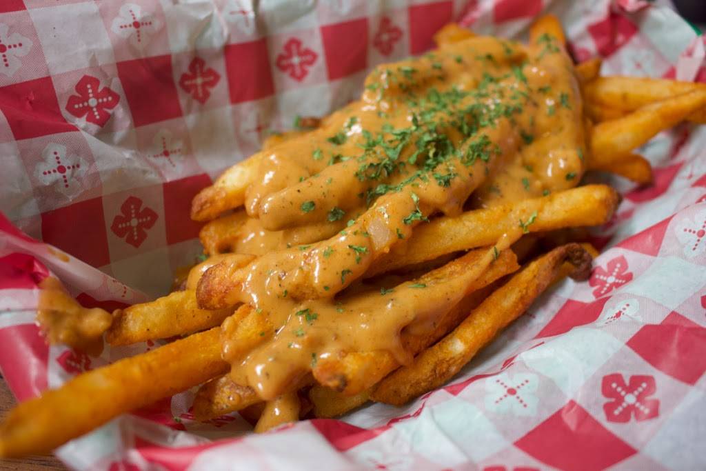 Doggone’s | restaurant | 3301 W Armitage Ave, Chicago, IL 60647, USA | 7739047713 OR +1 773-904-7713