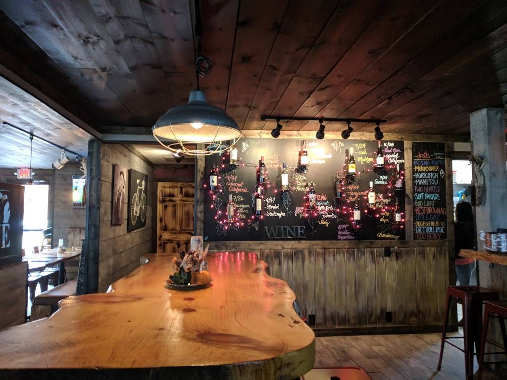 Hopscotch Brick Oven and Taproom | restaurant | 2032 US-31, Traverse City, MI 49686, USA | 2312524718 OR +1 231-252-4718