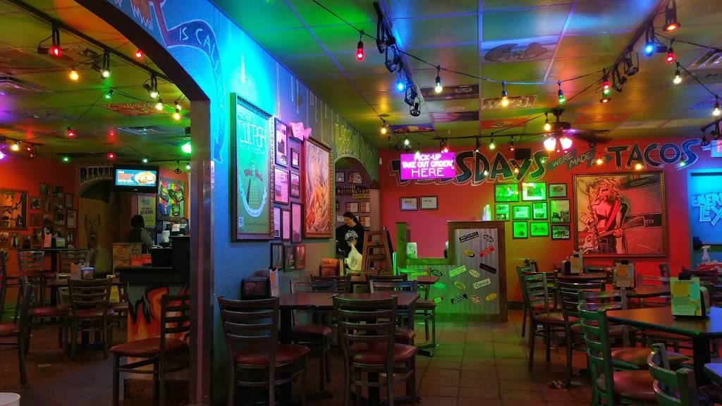 Tijuana Flats | restaurant | 444 S Hunt Club Blvd, Apopka, FL 32703, USA | 4077740402 OR +1 407-774-0402