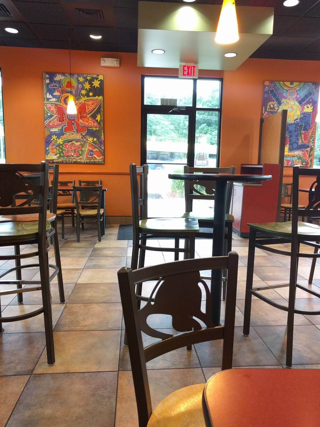 Taco Bell | meal takeaway | 7230 Richmond Hwy, Alexandria, VA 22306, USA | 7037651249 OR +1 703-765-1249