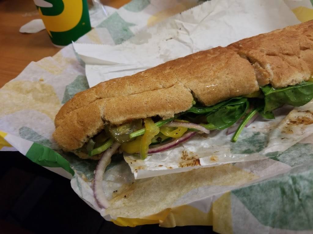 Subway | restaurant | 215 Commonwealth Dr, Wytheville, VA 24382, USA | 2762284848 OR +1 276-228-4848