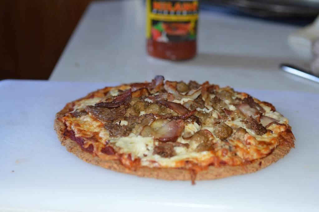 Milano Pizzeria | restaurant | 54 Wilson St W, Perth, ON K7H 2N4, Canada | 6132648883 OR +1 613-264-8883