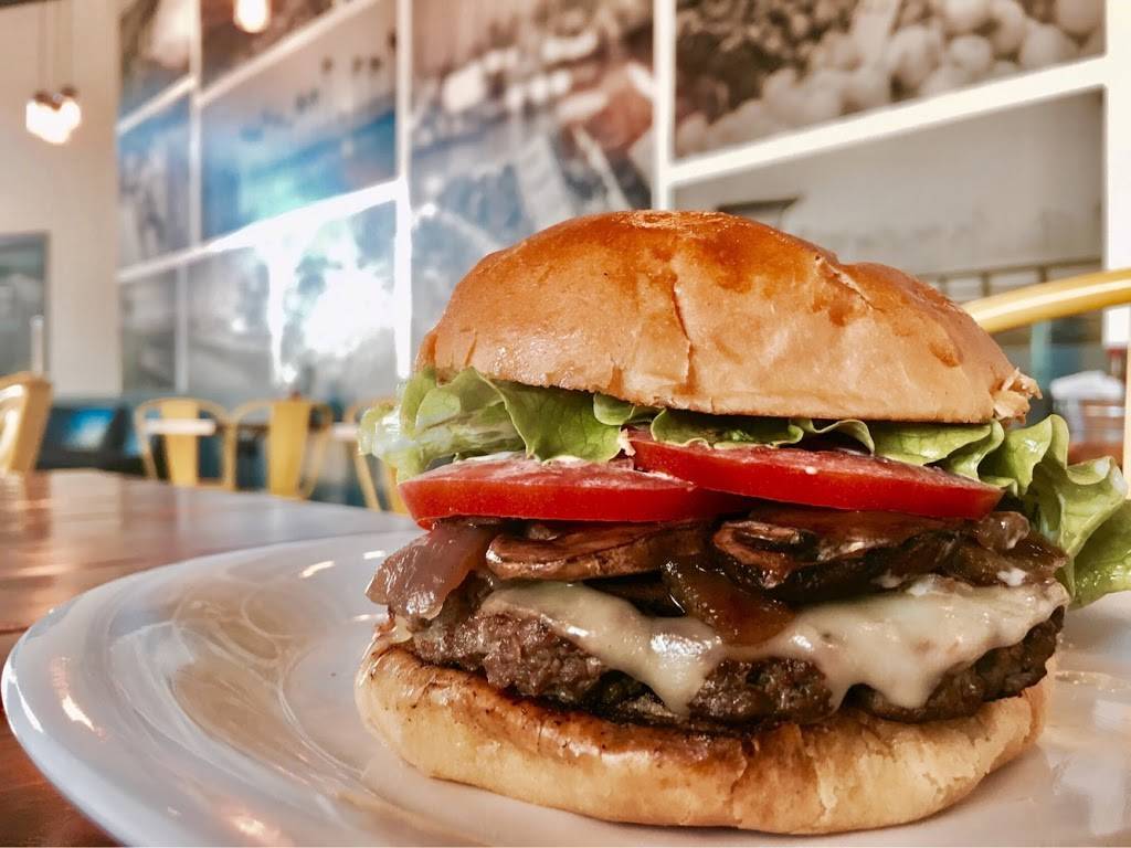 Fresh & Fabulous Cafe | cafe | 221 W 5th St, Oxnard, CA 93030, USA | 8054864547 OR +1 805-486-4547