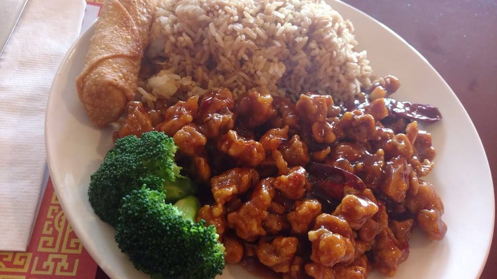 China Palace Restaurant | restaurant | 9211 N Tryon St #11, Charlotte, NC 28262, USA | 7045035306 OR +1 704-503-5306