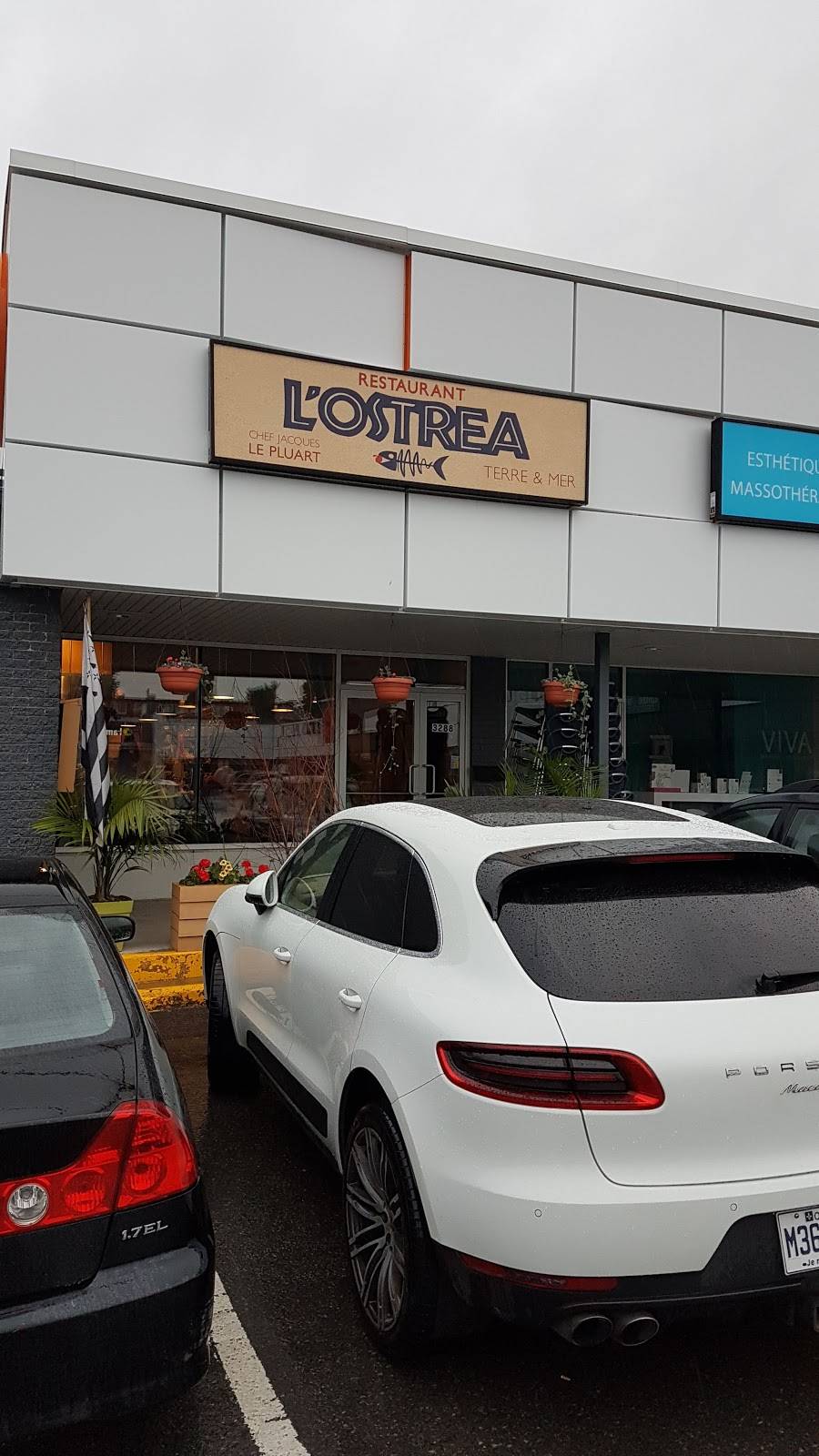 Restaurant LOstrea | restaurant | 3288 Boulevard Neilson, Québec, QC G1W 2V8, Canada | 5817413773 OR +1 581-741-3773