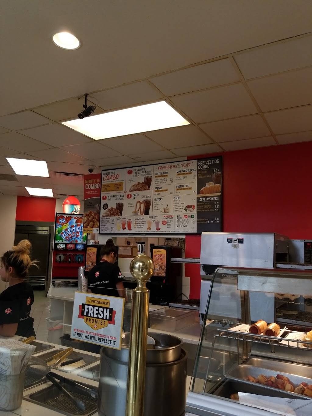 Pretzelmaker | restaurant | 1989 Greeley Mall, Greeley, CO 80631, USA | 9703563028 OR +1 970-356-3028