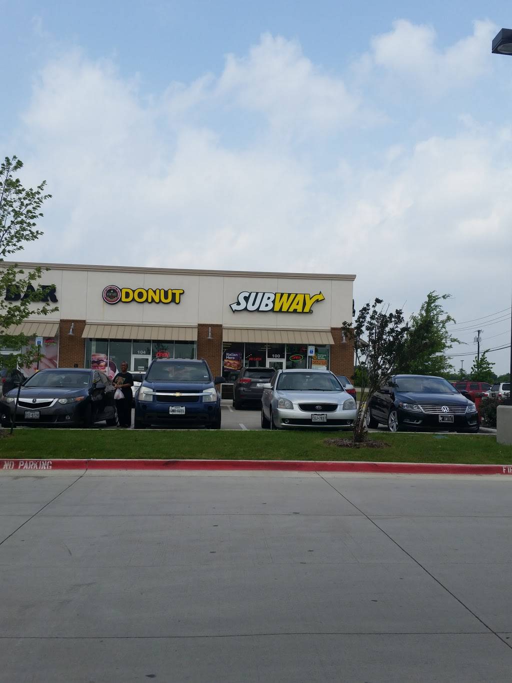 Subway Restaurants | restaurant | 116 W Parkerville Rd #400, DeSoto, TX 75115, USA | 9729205552 OR +1 972-920-5552