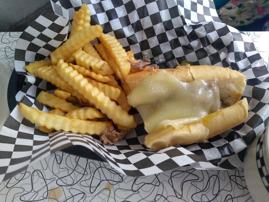 Pops Diner | restaurant | 860 N Main St, Hendersonville, NC 28792, USA | 8286931035 OR +1 828-693-1035