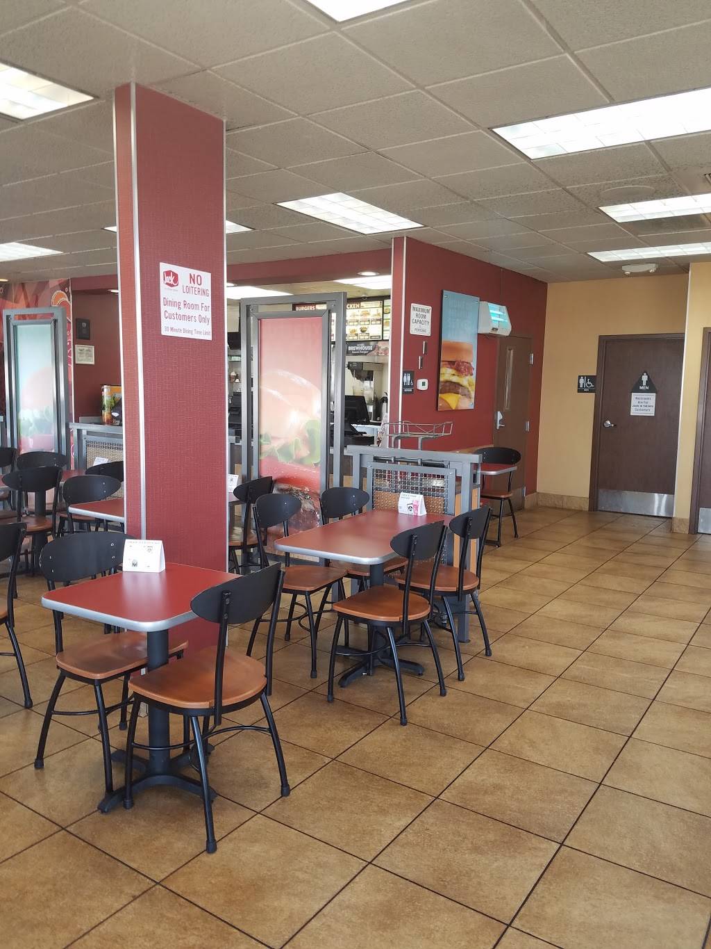 Jack in the Box | restaurant | 3025 E Shaw Ave, Fresno, CA 93710, USA | 5592927754 OR +1 559-292-7754