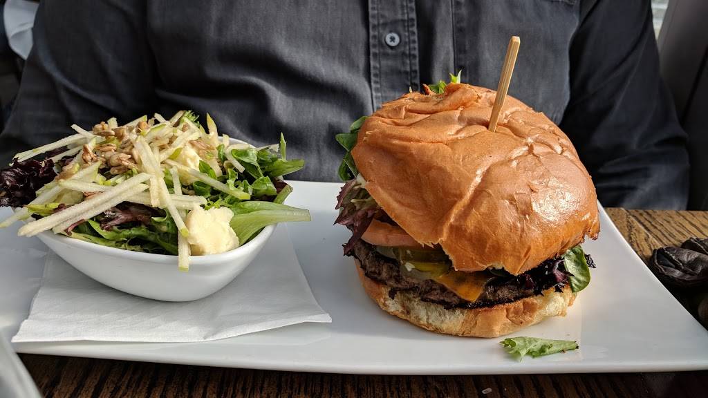 Williams Landing | restaurant | 120 Lynn Williams St, Toronto, ON M6K 3P6, Canada | 6473408008 OR +1 647-340-8008