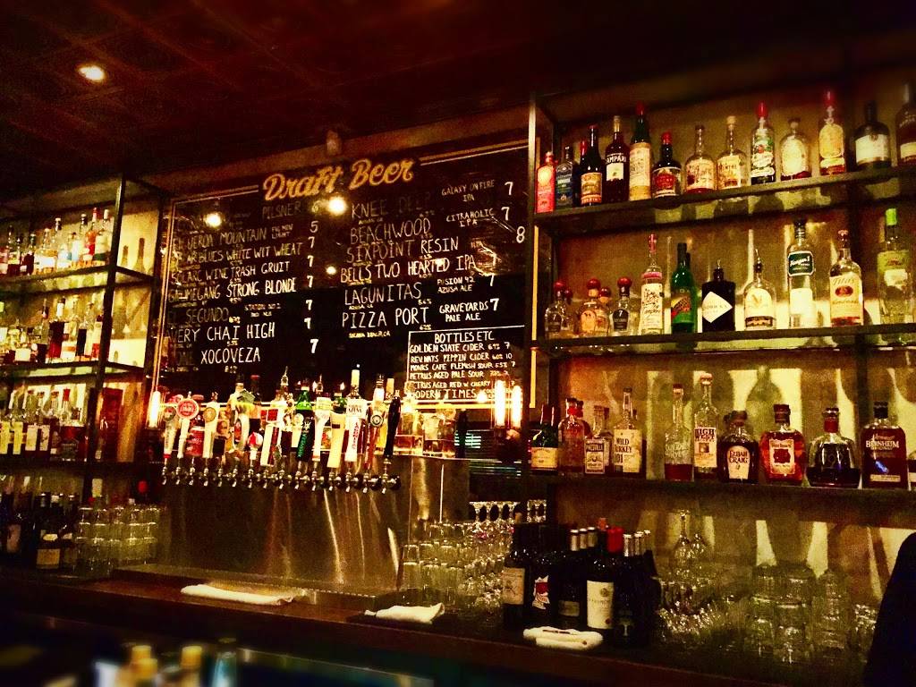 Jays Bar | restaurant | 4321 Sunset Blvd, Los Angeles, CA 90029, USA | 3236661898 OR +1 323-666-1898