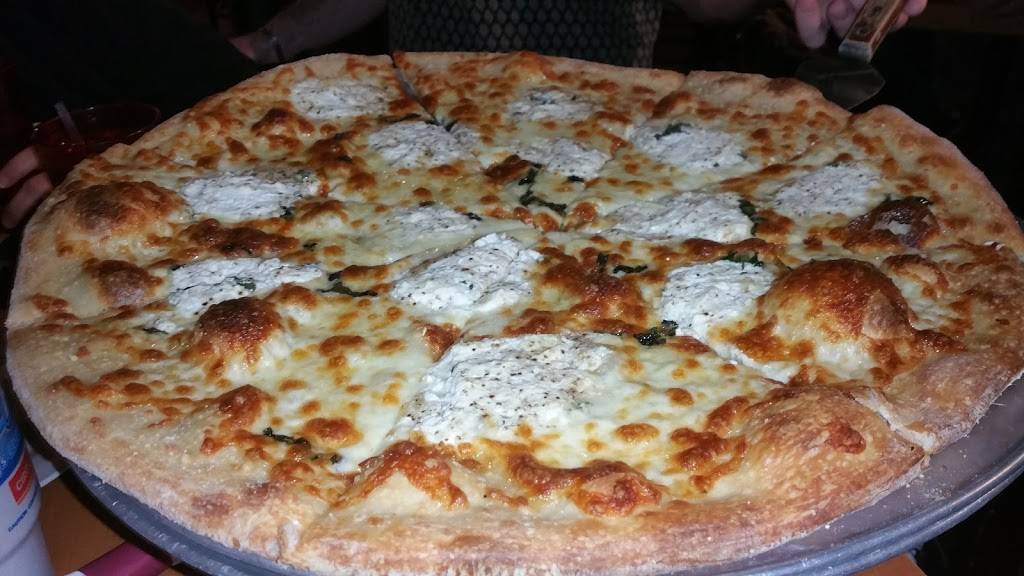 CJs Italian Kitchen | meal takeaway | 165 Wekiva Springs Rd #119, Longwood, FL 32779, USA | 4076367501 OR +1 407-636-7501