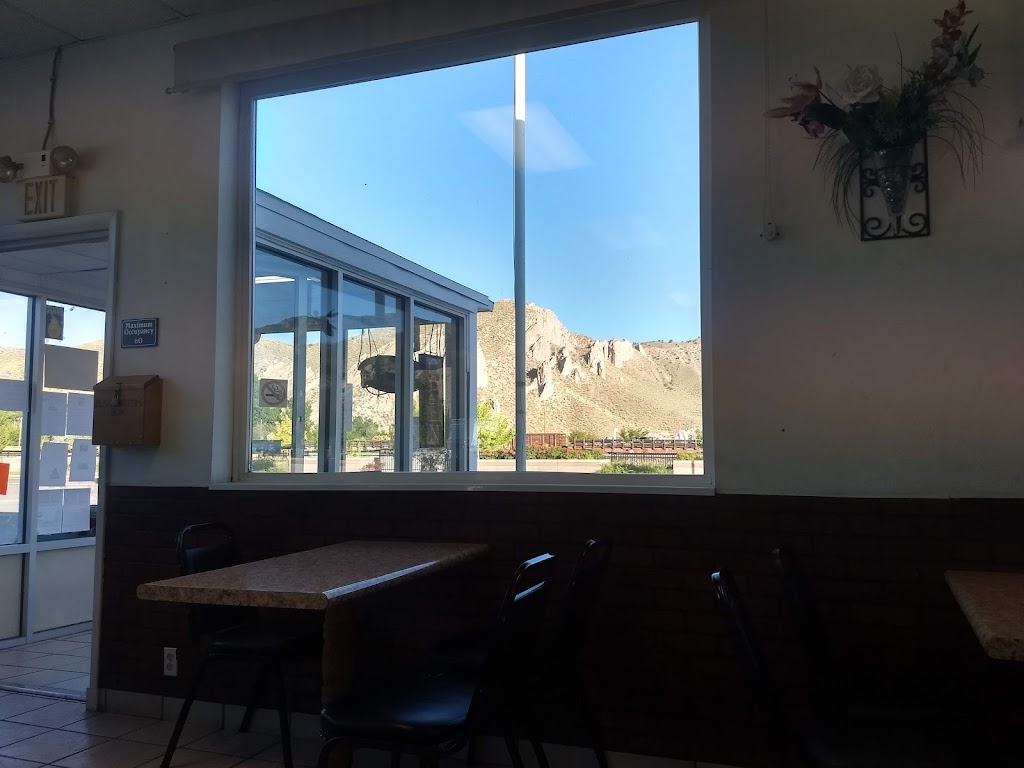 J & J Fast Food Restaurant | restaurant | 880 Front St, Caliente, NV 89008, USA | 7757263288 OR +1 775-726-3288