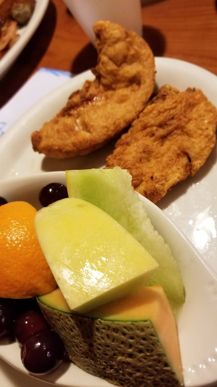 VIPS CAFE RESTAURANT | cafe | 29997 Canyon Hills Rd, Lake Elsinore, CA 92532, USA | 9512446677 OR +1 951-244-6677