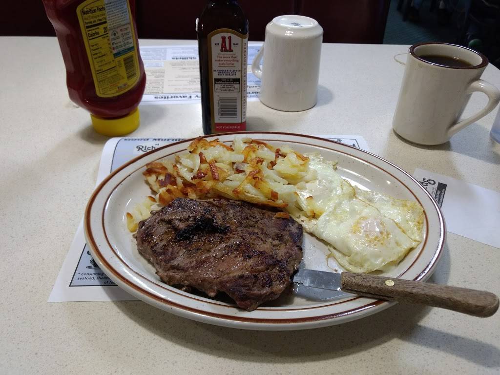 Richards Restaurant Columbia City | restaurant | 252 Frontage Rd, Columbia City, IN 46725, USA | 2602482320 OR +1 260-248-2320