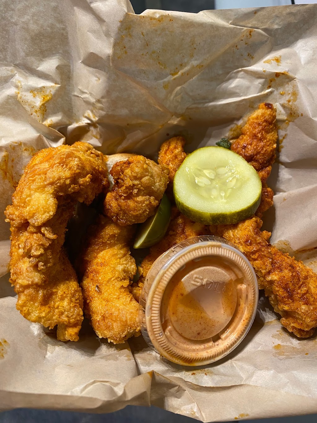 Hangry Joes Hot Chicken | restaurant | 760 Illinois Rte 59 #112, Naperville, IL 60563, USA | 6304709375 OR +1 630-470-9375